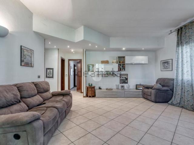 Appartamento in vendita di 151 m² in Via dell&apos Intagliatore, 2