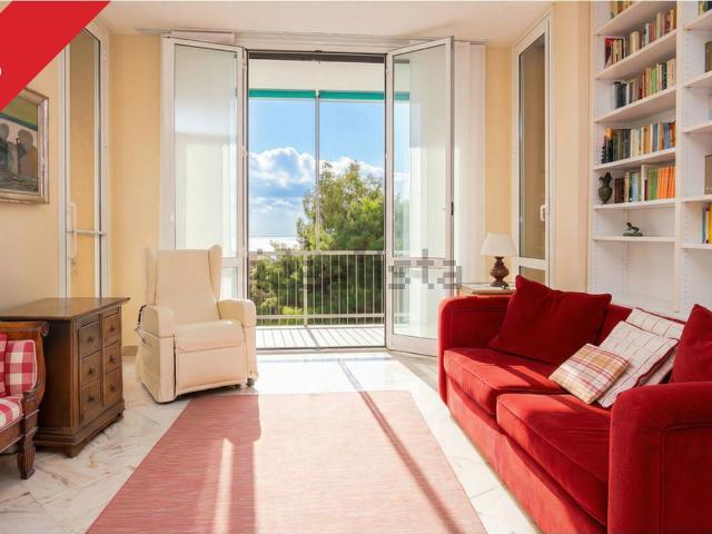 Appartamento in vendita di 151 m² in Via della Pineta, 20