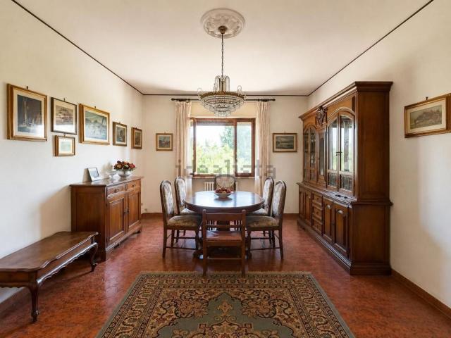 Appartamento in vendita di 151 m² in Via della Torre, 18