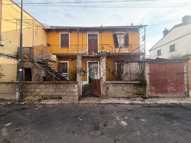 Appartamento in vendita di 151 m² in Via Enrico Cialdini, 10