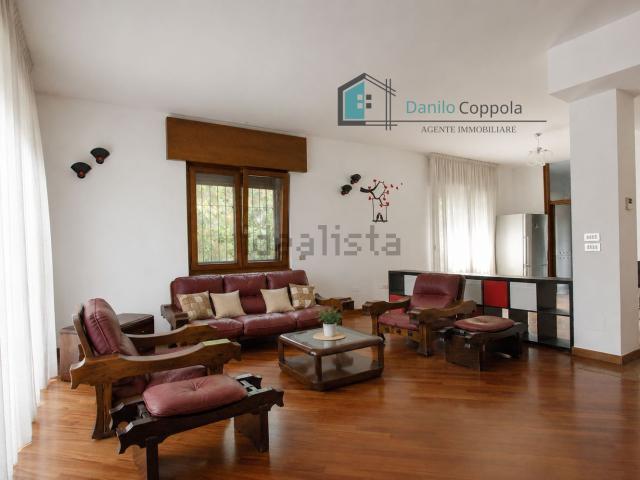 Appartamento in vendita di 151 m² in Via Enrico Toti, 2