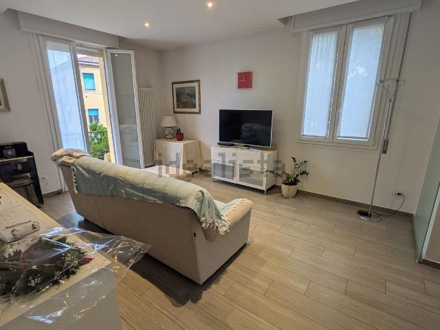 Appartamento in vendita di 151 m² in Via Fratelli Pinardi