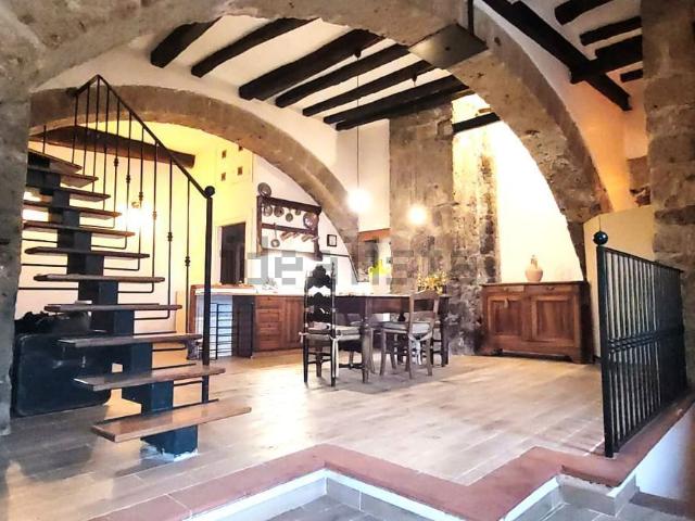Appartamento in vendita di 151 m² in Via Furio Camillo, 85