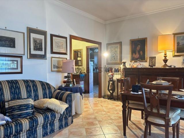 Appartamento in vendita di 151 m² in Via Oldenico