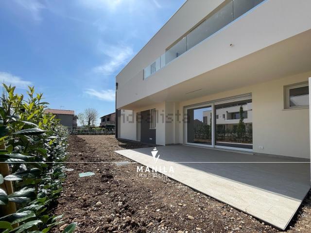 Appartamento in vendita di 151 m² in Via la Bassa