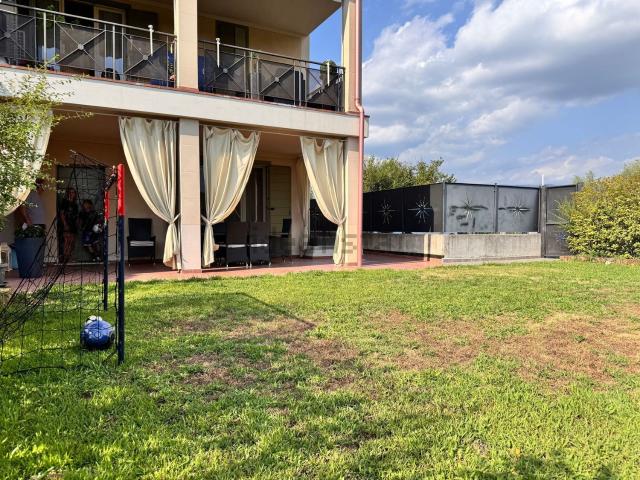 Appartamento in vendita di 151 m² in Via Mandolossa