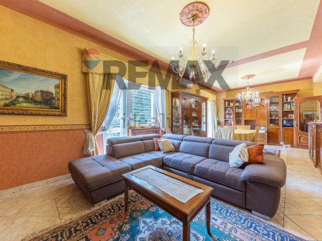 Appartamento in vendita di 151 m² in Via Stefano Pittaluga, 21