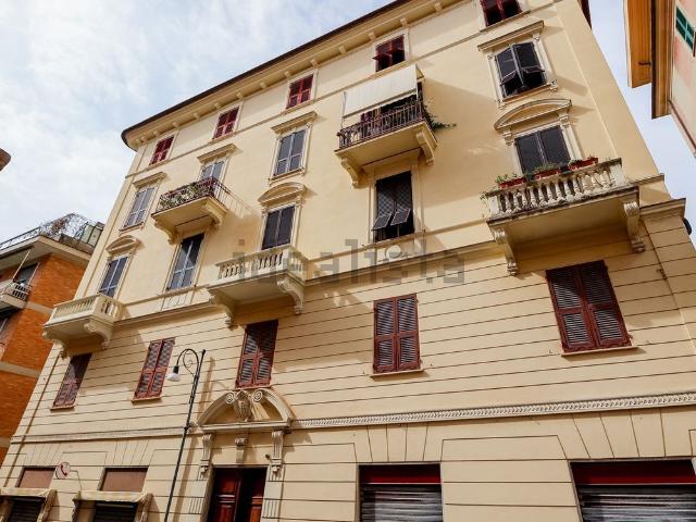 Appartamento in vendita di 151 m² in Via Roma