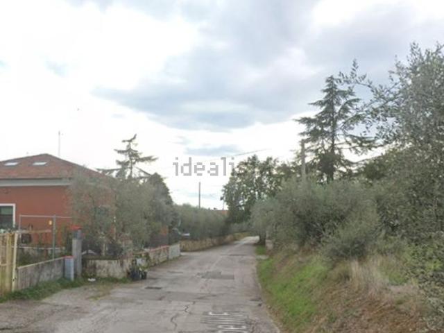 Appartamento in vendita di 151 m² in Via Ugo Foscolo