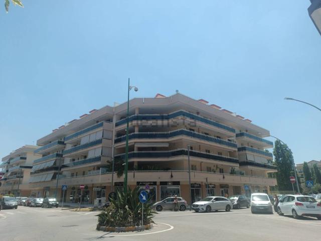 Appartamento in vendita di 151 m² in Viale Italia, 21