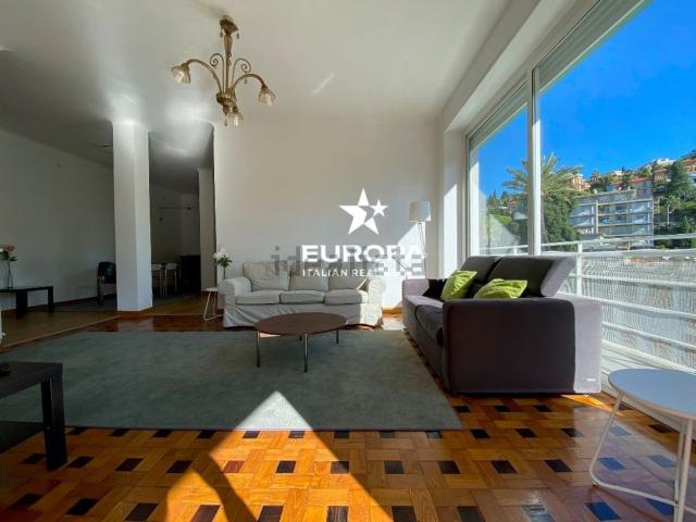 Appartamento in vendita di 151 m² in Corso degli Inglesi