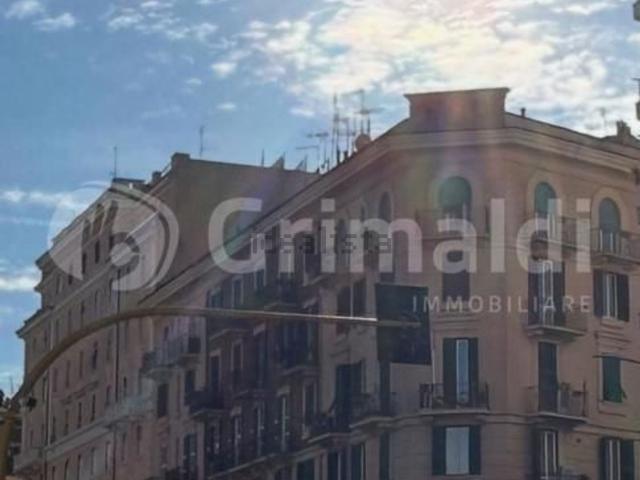 Appartamento in vendita di 151 m² in Piazza Tuscolo, 17