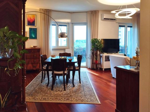 Appartamento in vendita di 152 m² in Via Colonnello Lorenzo d&apos Avanzo, 14