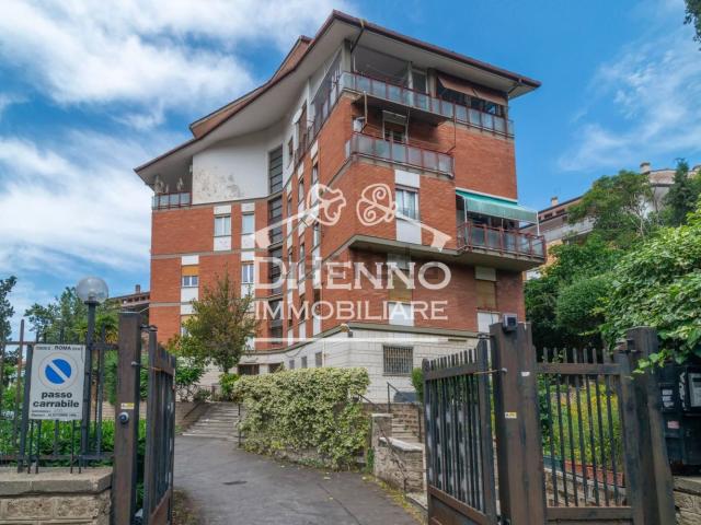 Appartamento in vendita di 152 m² in Via Cesare Fani