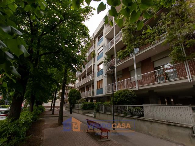 Appartamento in vendita di 152 m² in Via Alessandro Manzoni, 13