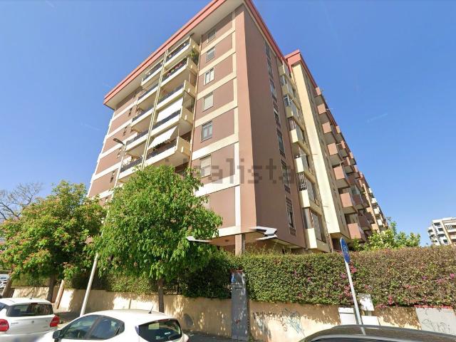 Appartamento in vendita di 152 m² in Via Baldassarre Castiglione, 45