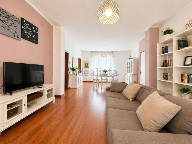 Appartamento in vendita di 152 m² in Via G. Boccaccio, 92