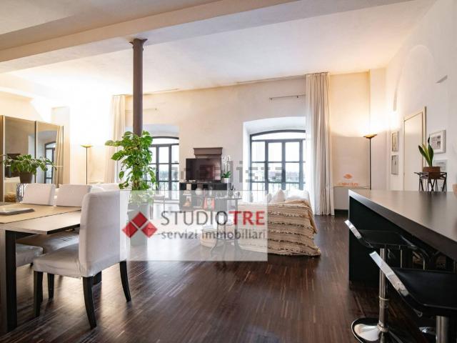 Appartamento in vendita di 152 m² in Via Emilio Cravos, 5