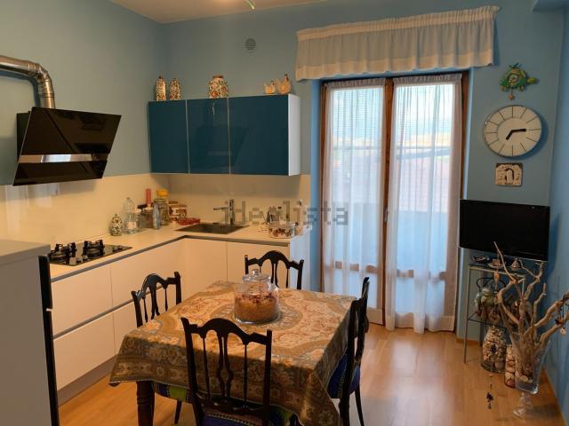 Appartamento in vendita di 152 m² in Via Felsinia