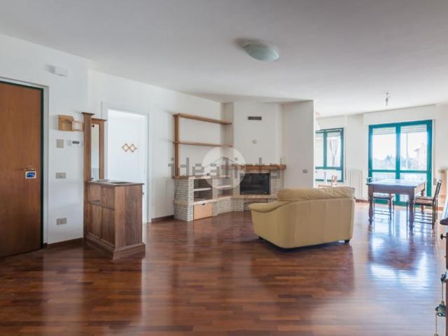 Appartamento in vendita di 128 m² in Via Flaminia