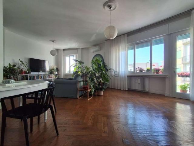 Appartamento in vendita di 152 m² in Via Francesco Morosini, 6