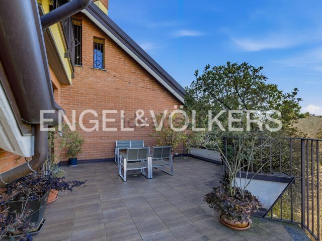 Appartamento in vendita di 152 m² in Via Francesco Baracca, 3