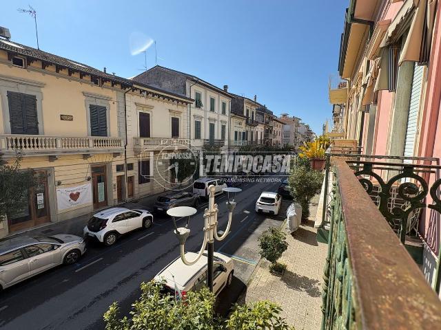 Appartamento in vendita di 152 m² in Via IV Novembre