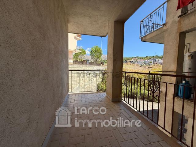 Appartamento in vendita di 152 m² in Via Lauro, 57