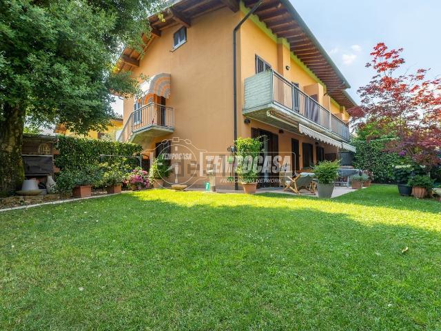 Appartamento in vendita di 152 m² in Via Lazzaretto, 27