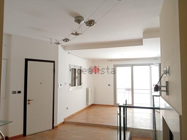 Appartamento in vendita di 152 m² in Via Lucania, 40