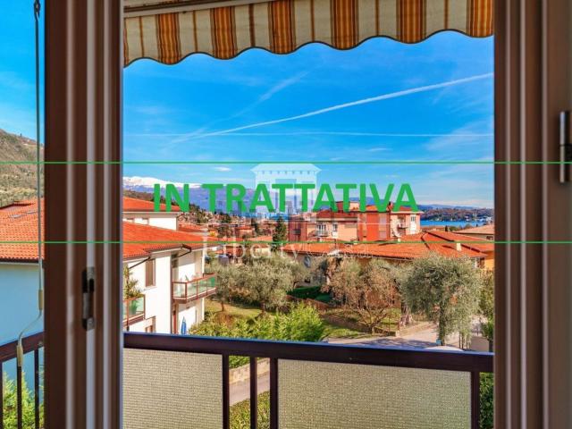 Appartamento in vendita di 152 m² in Via Solitro Giuseppe