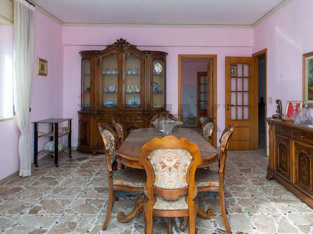 Appartamento in vendita di 152 m² in Via SS. Crocifisso, 40