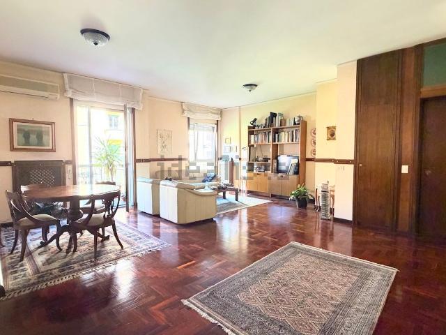 Appartamento in vendita di 152 m² in Via Rodi, 24