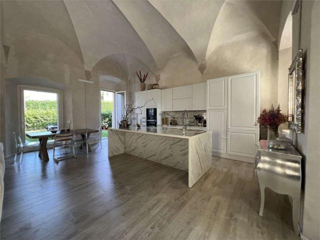 Appartamento in vendita di 152 m² in Via Roma