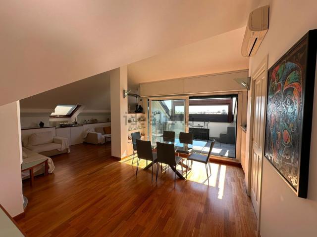 Appartamento in vendita di 152 m² in Via Trieste, 30
