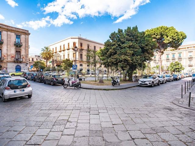 Appartamento in vendita di 152 m² in Via Vecchia Ognina, 64