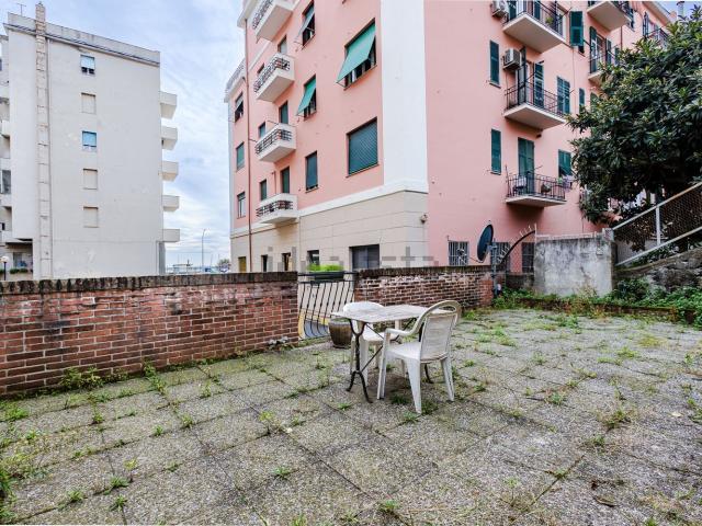 Appartamento in vendita di 152 m² in Piazza Lido di Pegli