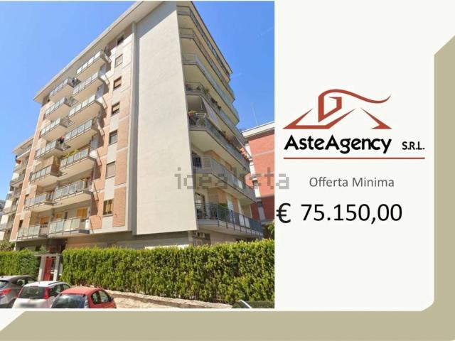 Appartamento in vendita di 153 m² in Via Alberto Savinio, 373