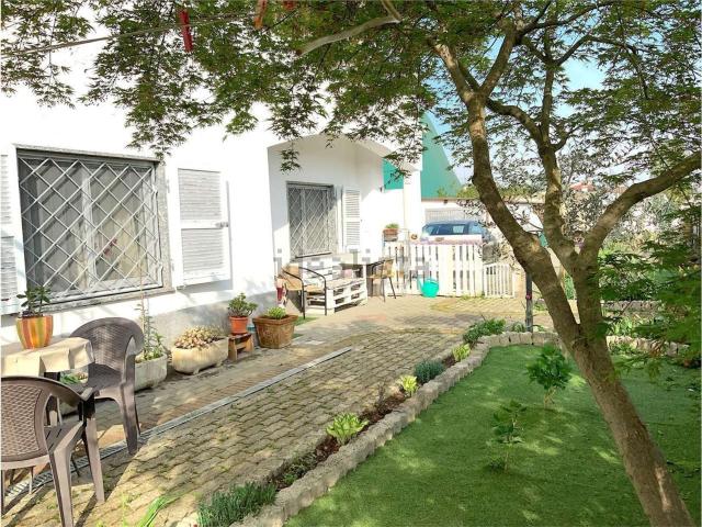 Appartamento in vendita di 153 m² in Via Alcide de Gasperi, 33