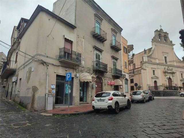 Appartamento in vendita di 153 m² in Via Giuseppe Garibaldi, 113