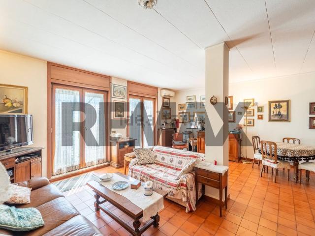 Appartamento in vendita di 153 m² in Via Guido da Verona, 70