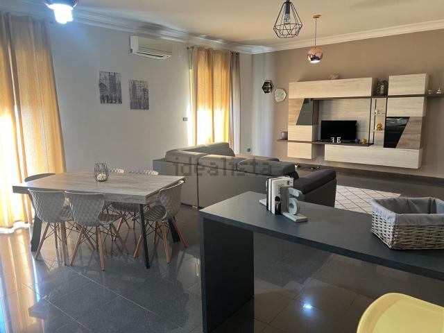 Appartamento in vendita di 153 m² in Via de Santis, 31
