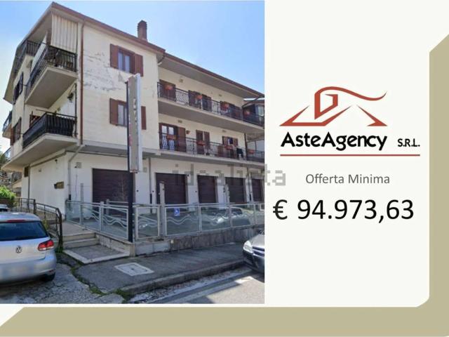 Appartamento in vendita di 153 m² in Via degli Alpini, 118