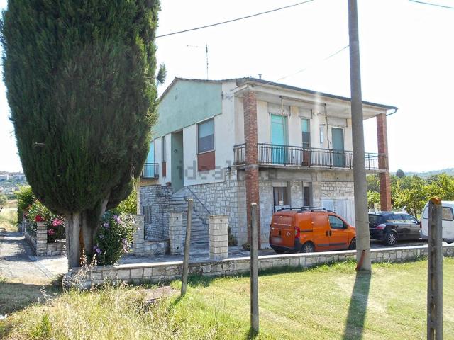Appartamento in vendita di 153 m² in Via della Stazione