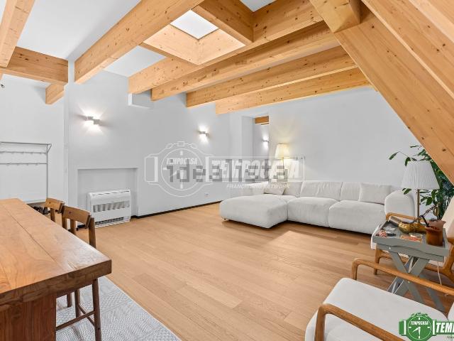 Appartamento in vendita di 153 m² in Via Luigi Galvani, 15