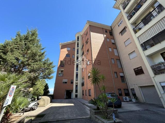 Appartamento in vendita di 153 m² in Via Luigi de Franco, 19