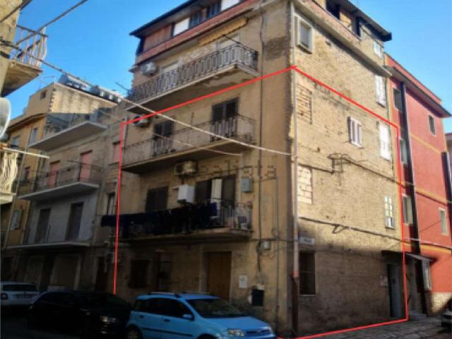 Appartamento in vendita di 153 m² in Via Monza, 163