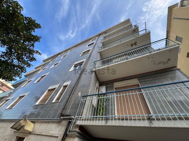 Appartamento in vendita di 153 m² in Via Nicola Nicolini, 33