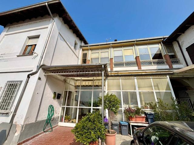 Appartamento in vendita di 153 m² in Via Paolo Ercole, 37