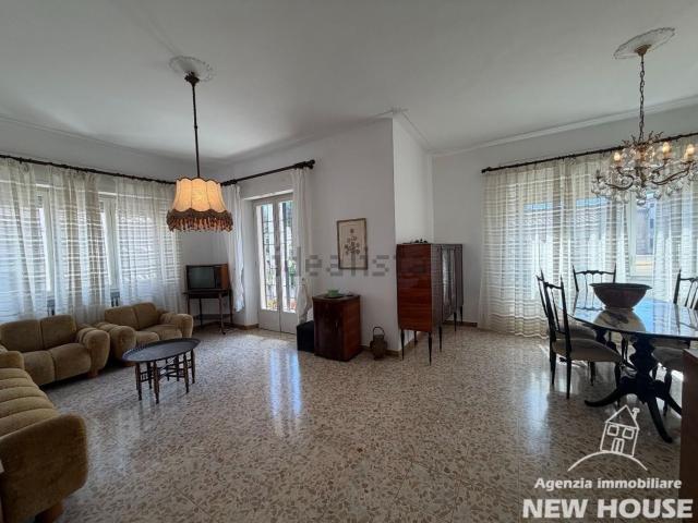 Appartamento in vendita di 153 m² in Via Piero di Puccio, 1